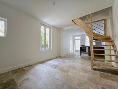 For sale Bourges 3 rooms 63 m2 Cher (18000) photo 2