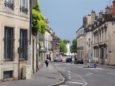 For sale Dijon 2 rooms 69 m2 Cote d'or (21000) photo 0