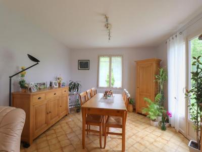 For sale Saint-marc-la-lande 4 rooms 107 m2 Deux sevres (79310) photo 2