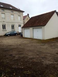 Annonce Location Parking Ancy-le-franc 89