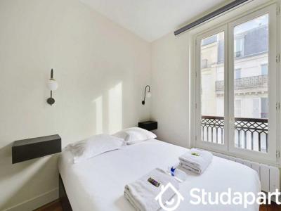 Annonce Location 2 pices Appartement Paris-18eme-arrondissement 75