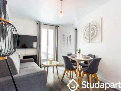 Annonce Location 2 pices Appartement Paris-18eme-arrondissement 75