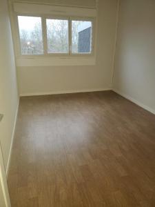 For rent Blanc 4 rooms 76 m2 Indre (36300) photo 2