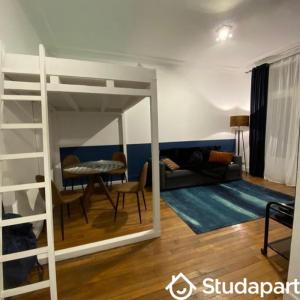 Annonce Location Appartement Paris-16eme-arrondissement 75