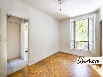 For sale Paris-18eme-arrondissement 2 rooms 38 m2 Paris (75018) photo 0