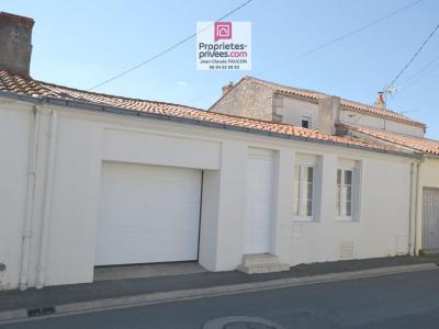 For sale Lucon 3 rooms 70 m2 Vendee (85400) photo 0