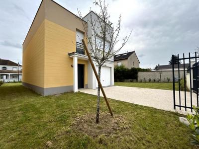 For sale Queue-en-brie 4 rooms 105 m2 Val de Marne (94510) photo 0