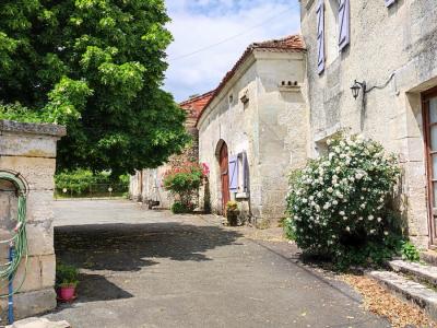 For sale Tour-blanche 6 rooms 134 m2 Dordogne (24320) photo 0