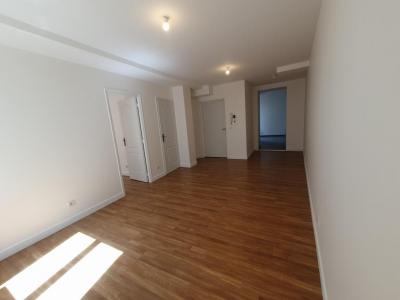 For rent Etampes 2 rooms 43 m2 Essonne (91150) photo 4