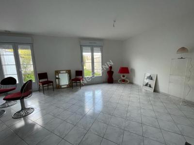 For sale Blois 4 rooms 107 m2 Loir et cher (41000) photo 3