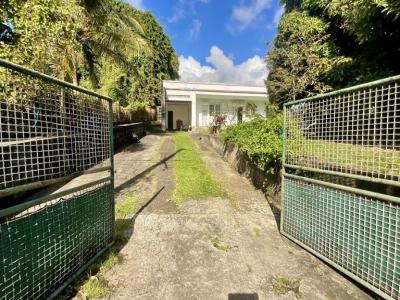 For sale Saint-claude 4 rooms 140 m2 Guadeloupe (97120) photo 1