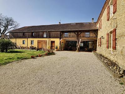 Acheter Maison 765 m2 Mirande