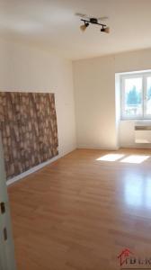 For sale Lons-le-saunier 4 rooms 88 m2 Jura (39000) photo 4