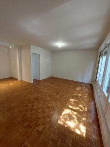 For rent Rueil-malmaison 5 rooms 85 m2 Hauts de Seine (92500) photo 0