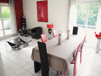 For sale Saint-priest-en-jarez 4 rooms 105 m2 Loire (42270) photo 2