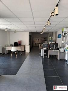 Annonce Location Local commercial Fougeres 35