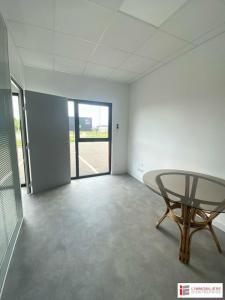 For rent Grand-fougeray 400 m2 Ille et vilaine (35390) photo 2