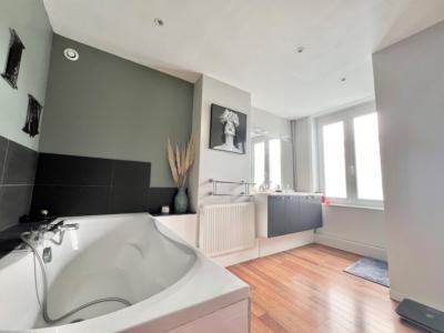 For sale Lambersart 7 rooms 169 m2 Nord (59130) photo 3