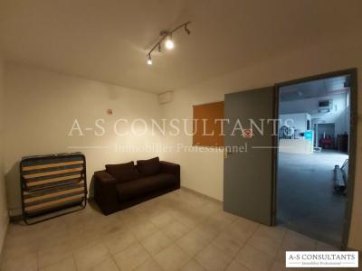 For rent Toussieu 330 m2 Rhone (69780) photo 3