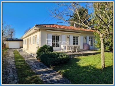 For sale Saint-medard-en-jalles 7 rooms 190 m2 Gironde (33160) photo 0