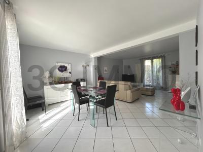 For sale Coubron 6 rooms 140 m2 Seine saint denis (93470) photo 2