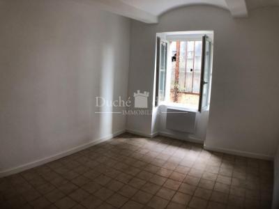 Louer Appartement Besseges 465 euros