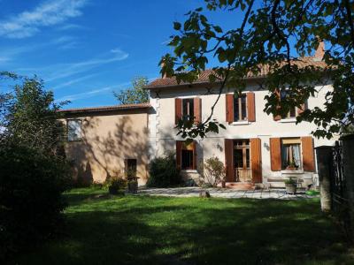 For sale Chamadelle 8 rooms 182 m2 Gironde (33230) photo 0