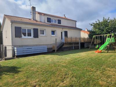 For sale Chemille 141 m2 Maine et loire (49120) photo 1