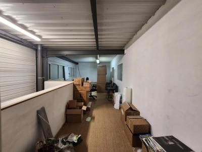 Louer Local commercial Lattes 62400 euros