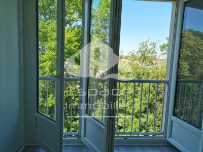 For rent Rochelle 3 rooms 77 m2 Charente maritime (17000) photo 3