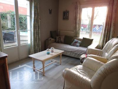 For sale Castelnau-de-medoc 3 rooms 88 m2 Gironde (33480) photo 3