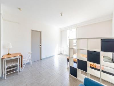 For rent Avignon 1 room 41 m2 Vaucluse (84000) photo 2