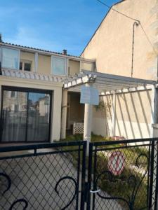 For rent Sainte-foy-la-grande 3 rooms 96 m2 Gironde (33220) photo 2