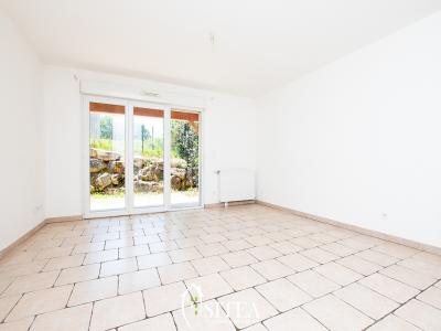 For sale Leguevin 4 rooms 79 m2 Haute garonne (31490) photo 1