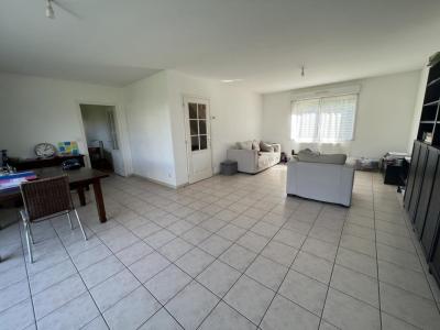 For rent Perenchies 5 rooms 122 m2 Nord (59840) photo 1