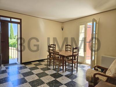 For sale Uzes 4 rooms 69 m2 Gard (30700) photo 3