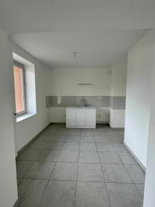 For rent Brion 4 rooms 85 m2 Ain (01460) photo 2