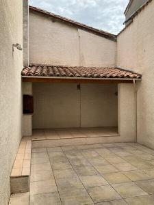 For rent Revel 4 rooms 160 m2 Haute garonne (31250) photo 3