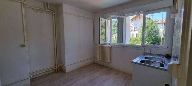 Louer Appartement Bains-les-bains 482 euros