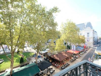 For sale Saint-etienne 7 rooms 231 m2 Loire (42000) photo 1