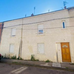 For sale Roanne 4 rooms 226 m2 Loire (42300) photo 0