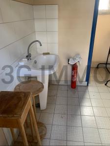 Acheter Local commercial Niort 758800 euros