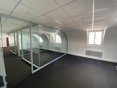 For rent Paris-3eme-arrondissement 90 m2 Paris (75003) photo 0