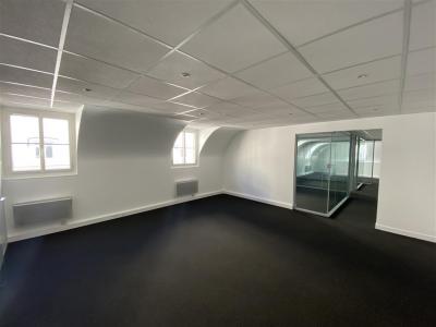 For rent Paris-3eme-arrondissement 90 m2 Paris (75003) photo 1