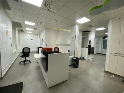 Louer Bureau 250 m2 Paris-10eme-arrondissement