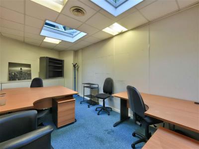 Louer Bureau 178 m2 Saint-cloud