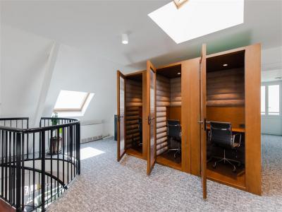 For rent Paris-8eme-arrondissement 64 m2 Paris (75008) photo 3