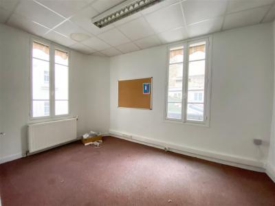 For rent Paris-12eme-arrondissement 155 m2 Paris (75012) photo 4