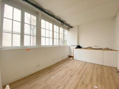 For sale Paris-20eme-arrondissement 270 m2 Paris (75020) photo 2