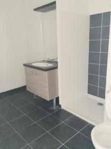 For rent Feyzin 2 rooms 40 m2 Rhone (69320) photo 4